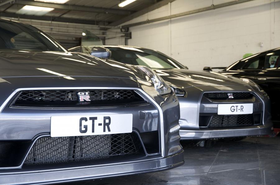  Nissan GT-R 2013 года  (EU) (фото 30 из 69)